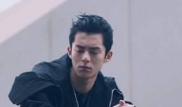 王鹤棣娱乐吃瓜,揭秘明星幕后趣事